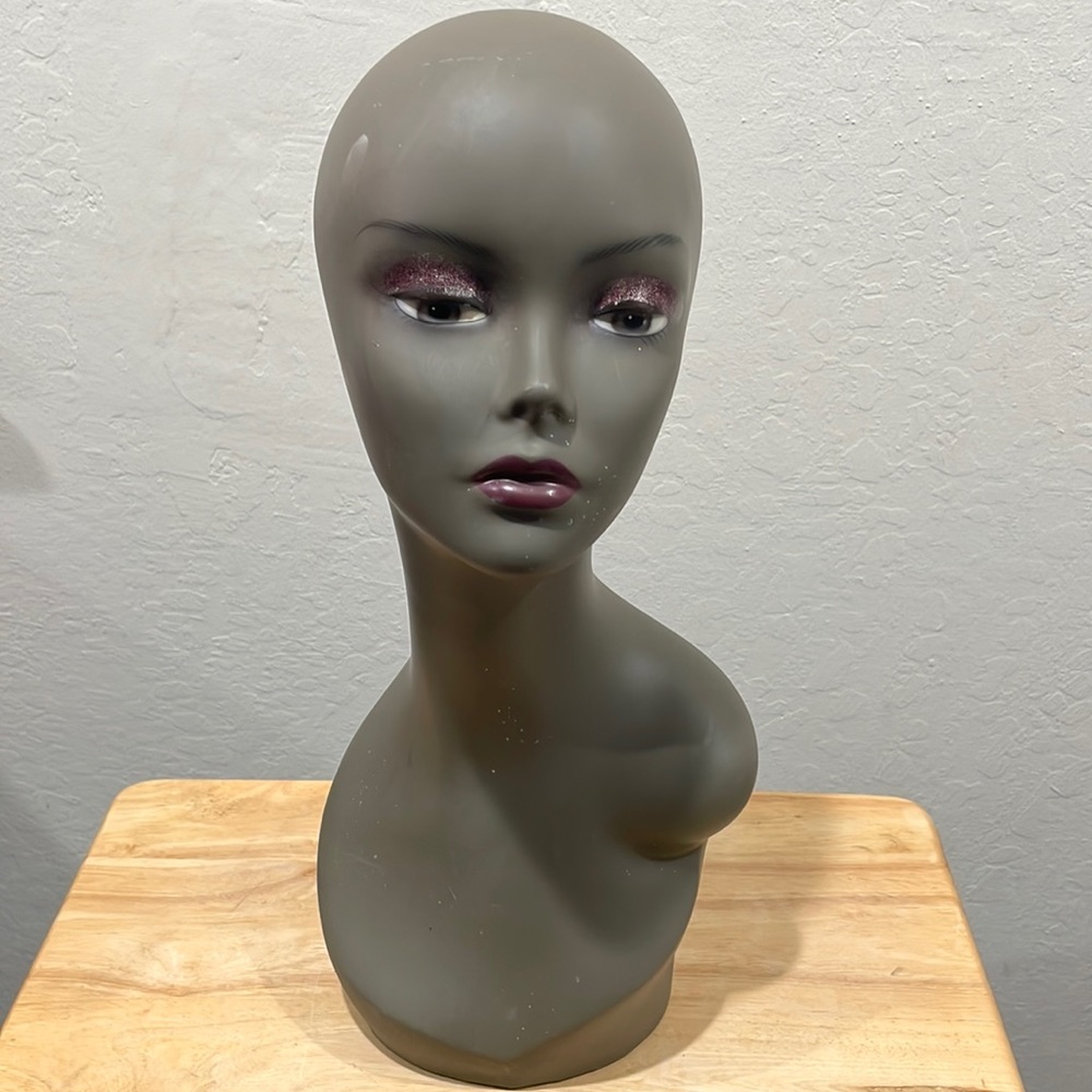[19] Mannequin Head Plastic Display for Wigs Hats Sunglasses Jewelry